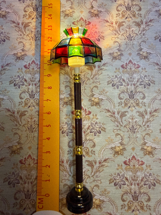Lily minis-dollhouse miniature floor lamp