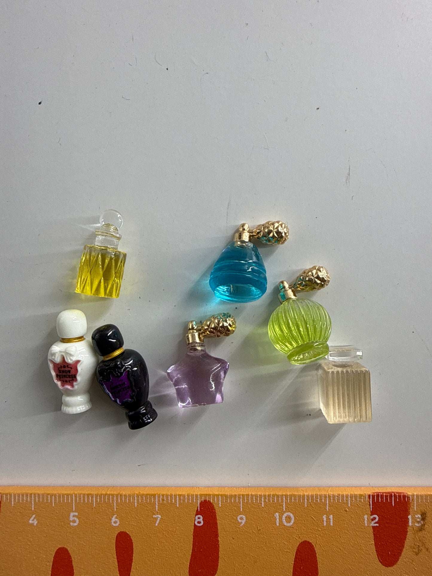 Lily minis-dollhouse Perfume set