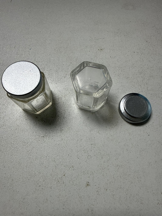 Lily minis-dollhouse A large transparent jar