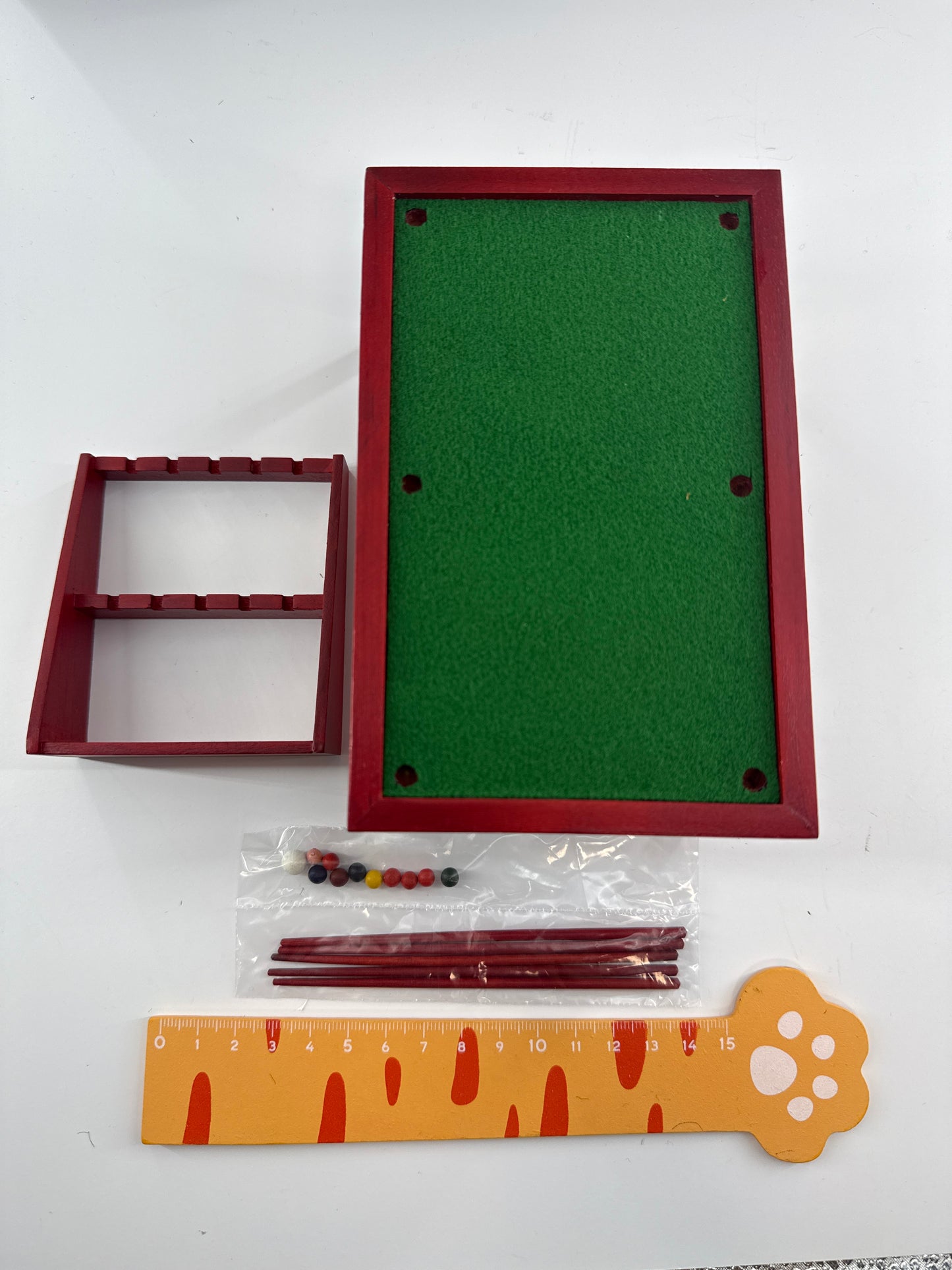 Lily minis-dollhouse Billiard table