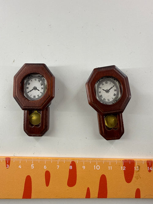 Lily minis-dollhouse Retro pendulum clock 1pcs