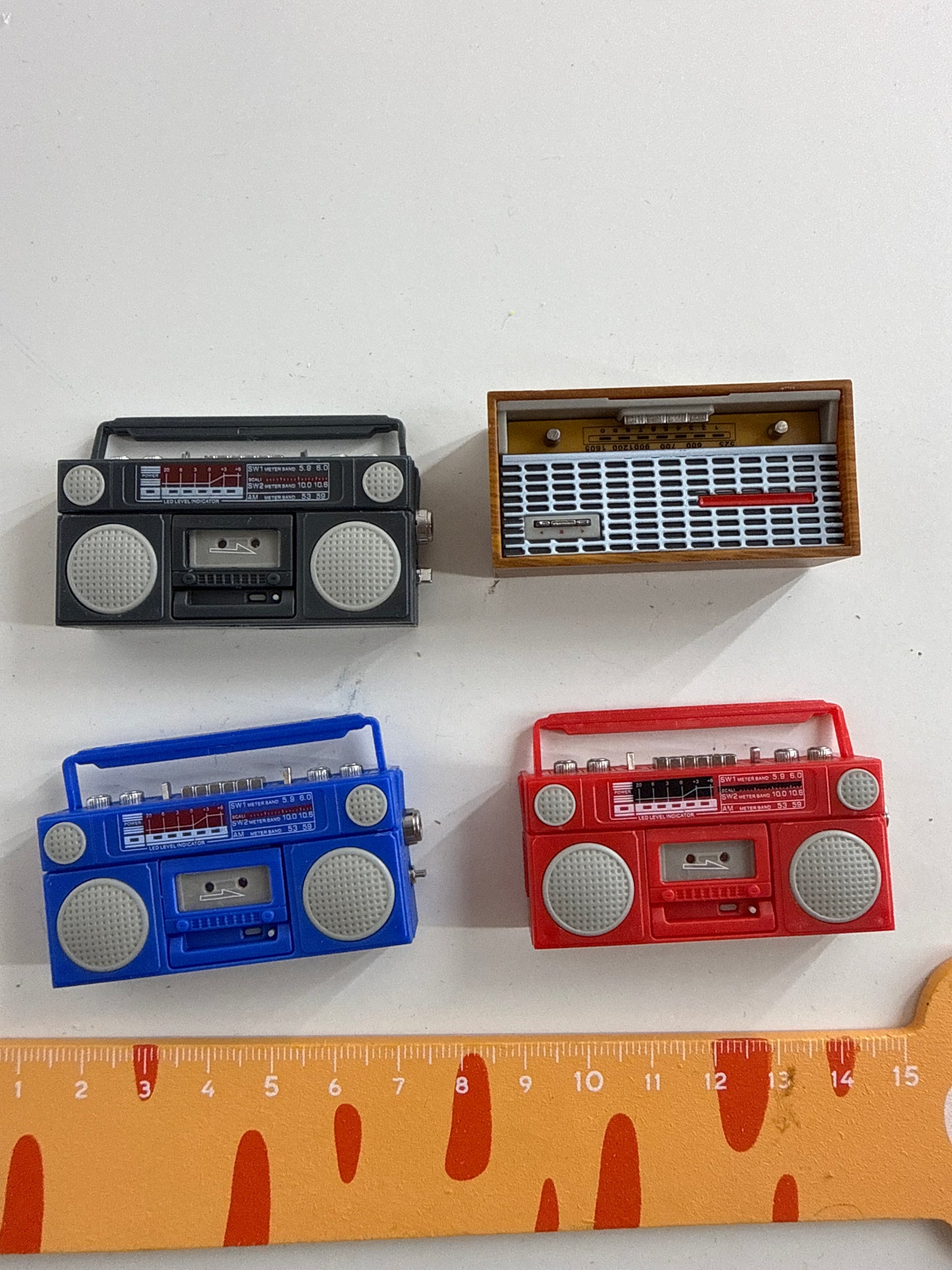 Lily minis-dollhouse Radio 1pcs Random styles