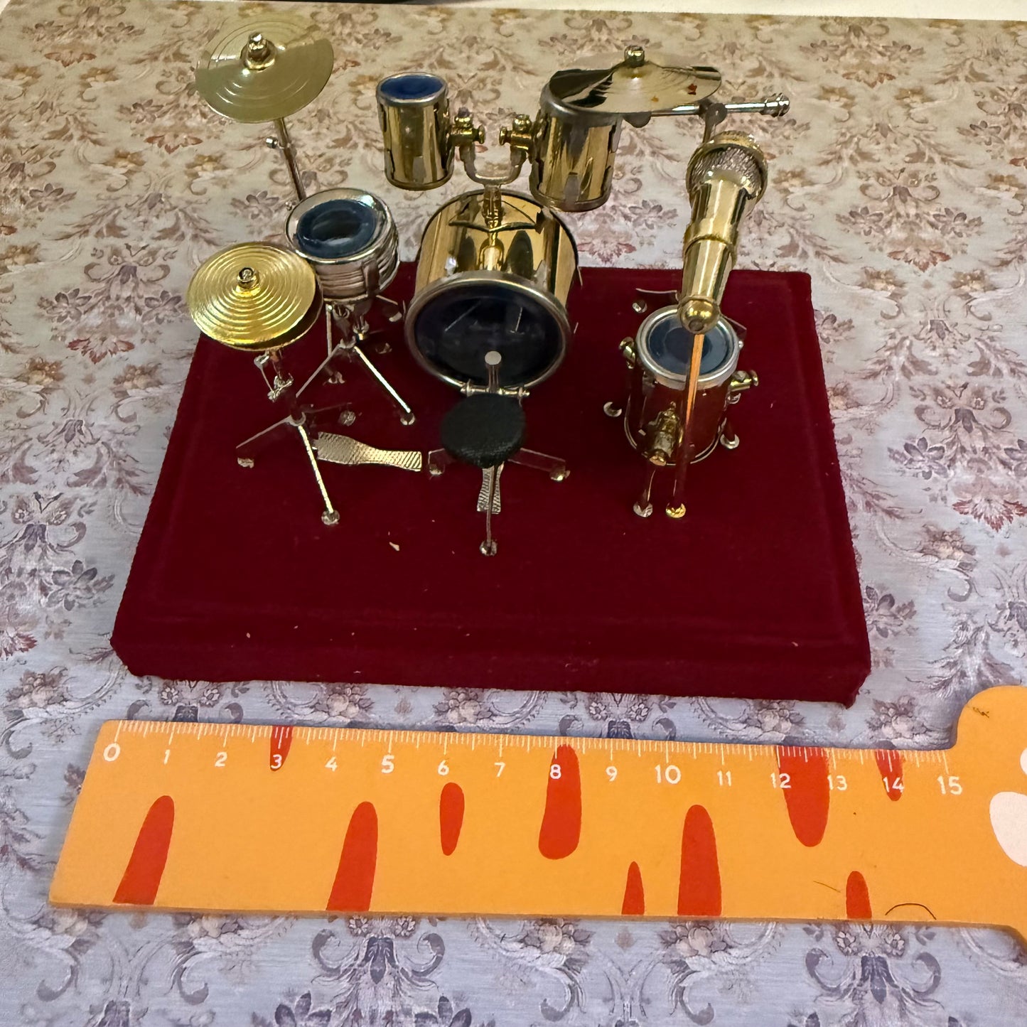 Lily minis-dollhouse miniature drum sets