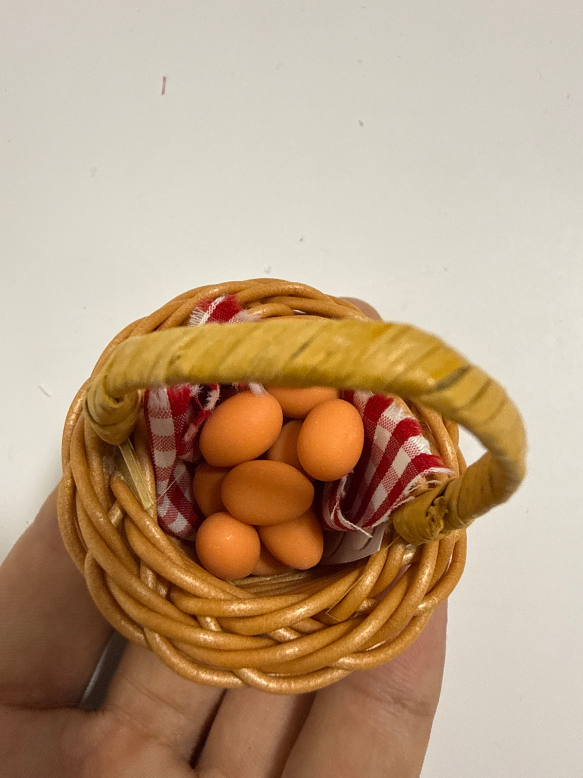 Lily minis-dollhouse Egg basket Random styles
