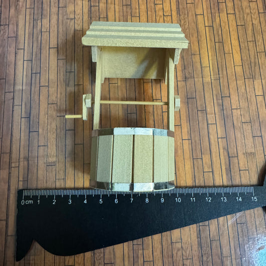 Lily minis-dollhouse miniature well