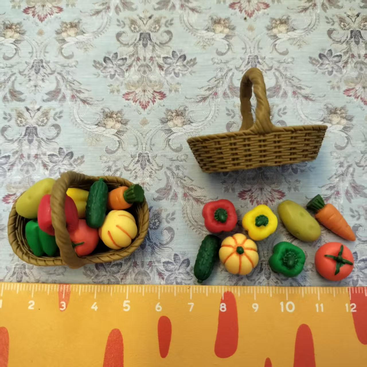 Lily minis Miniature Vegetable Basket for Dollhouse