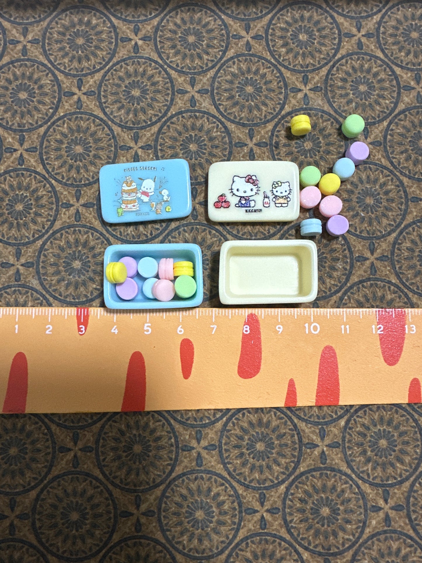 Lily minis-dollhouse miniature HK Macaron set*2