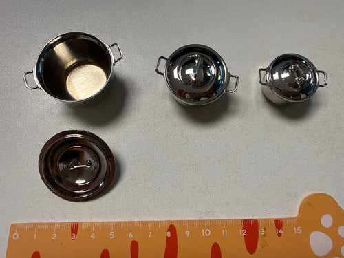Lily minis-dollhouse Metal compound base cookware