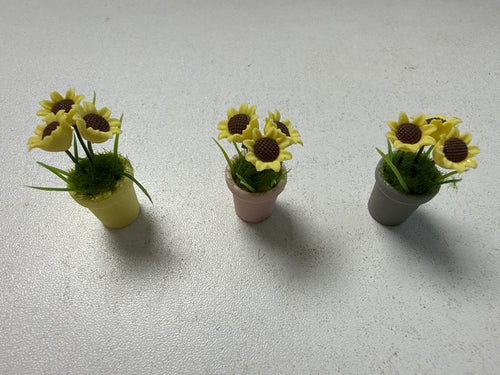 Lily minis-dollhouse Sunflower potted plants