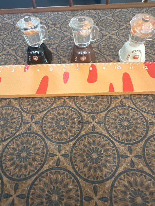 Lily minis-dollhouse miniature Juicer set 3pcs (resin)