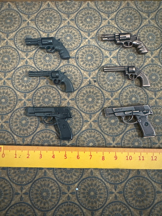 Lily minis-dollhouse miniature Metal G*n model