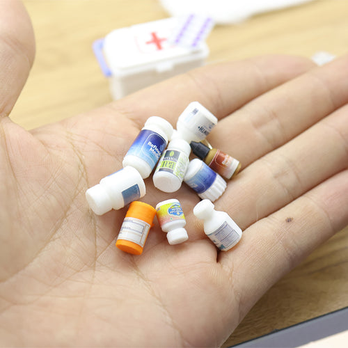 Lily minis-dollhouse Miniature medicine bottle 2PCS