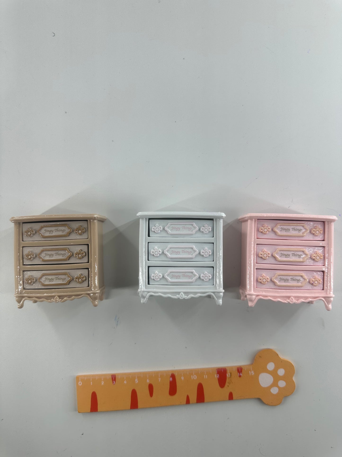 Lily minis-dollhouse cabinet