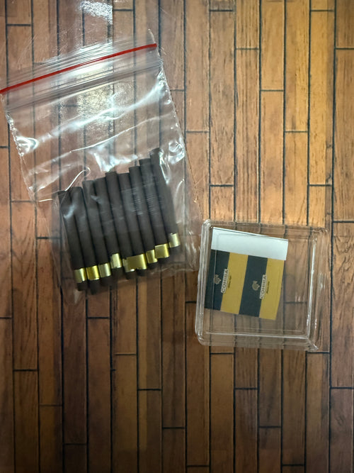 Lily minis-dollhouse miniature cigar set