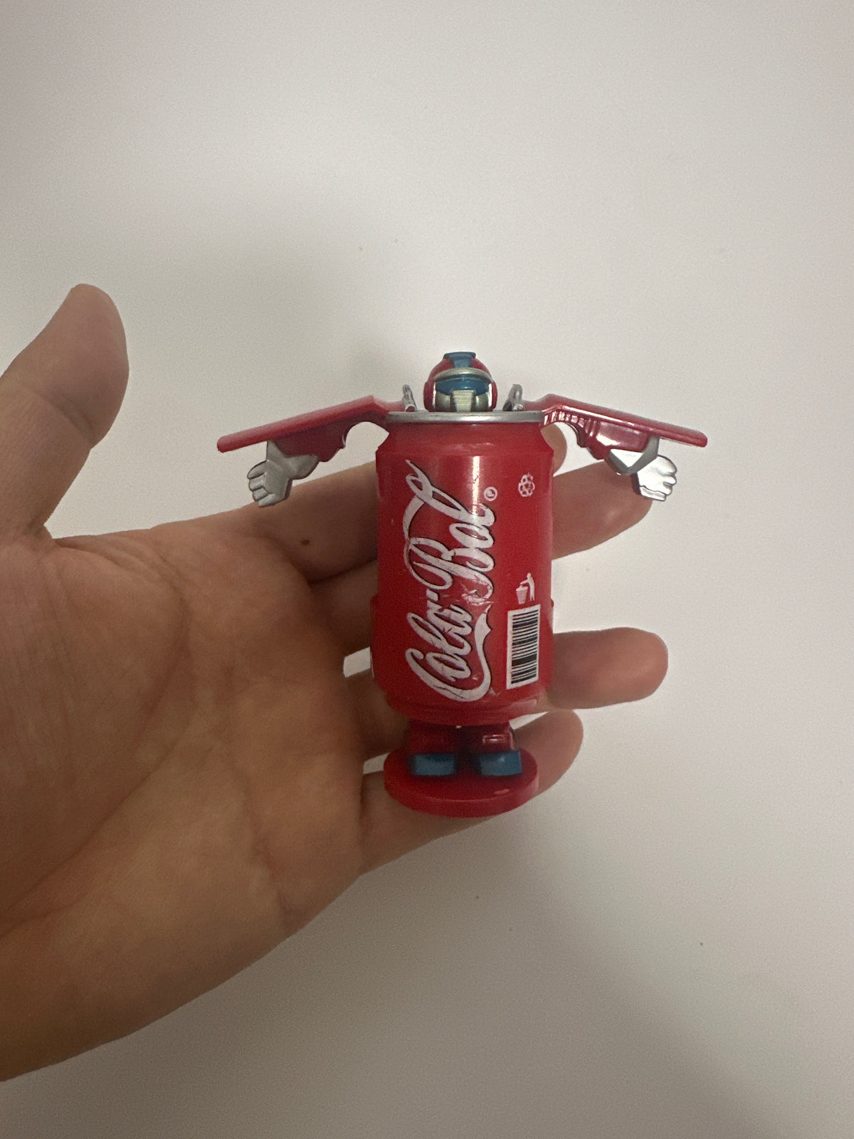 Lily minis-dollhouse miniature Coca-Cola robot
