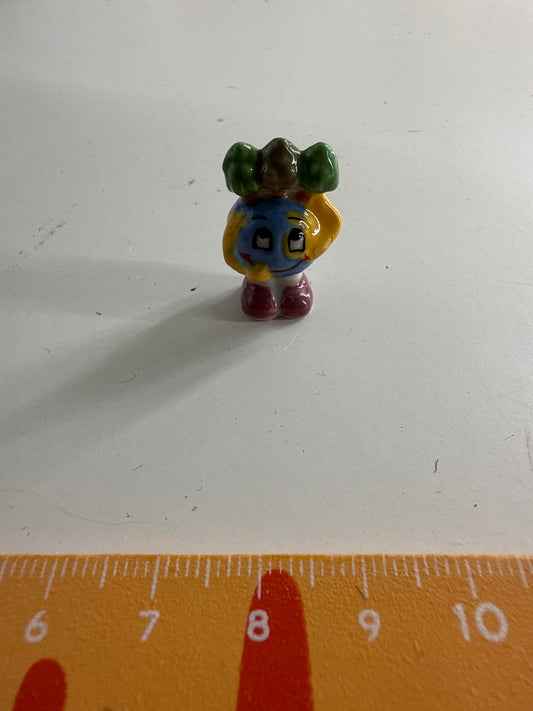 Lily minis-dollhouse Small ceramic dolls
