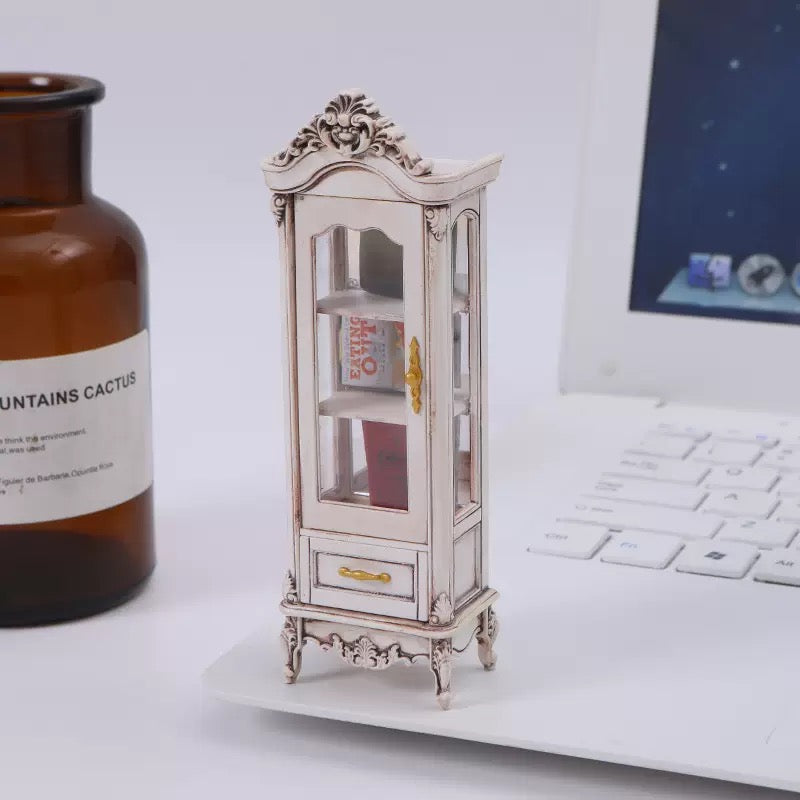 Lily minis-dollhouse miniature Retro European cabinet set