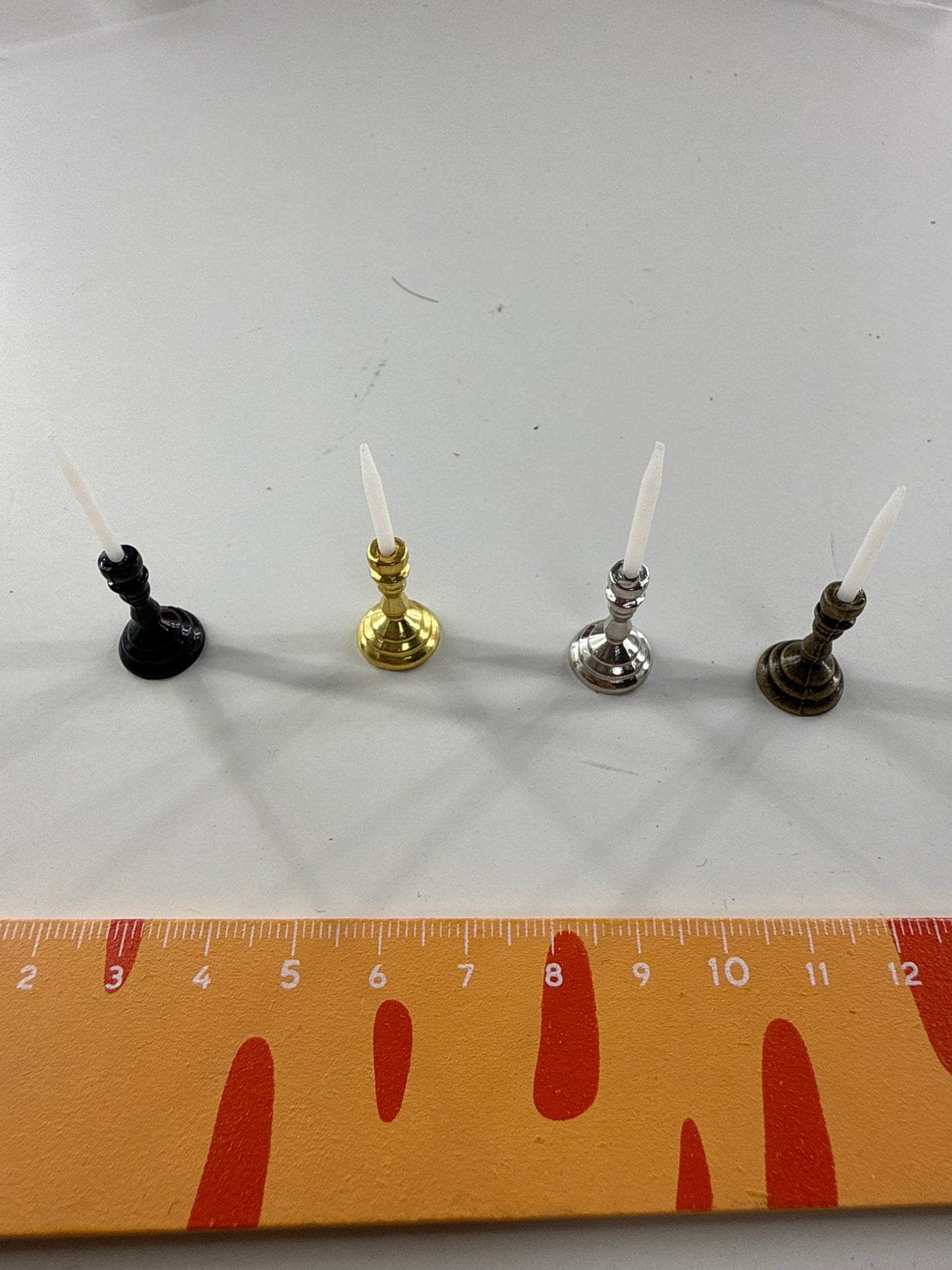 Lily minis-dollhouse Candle