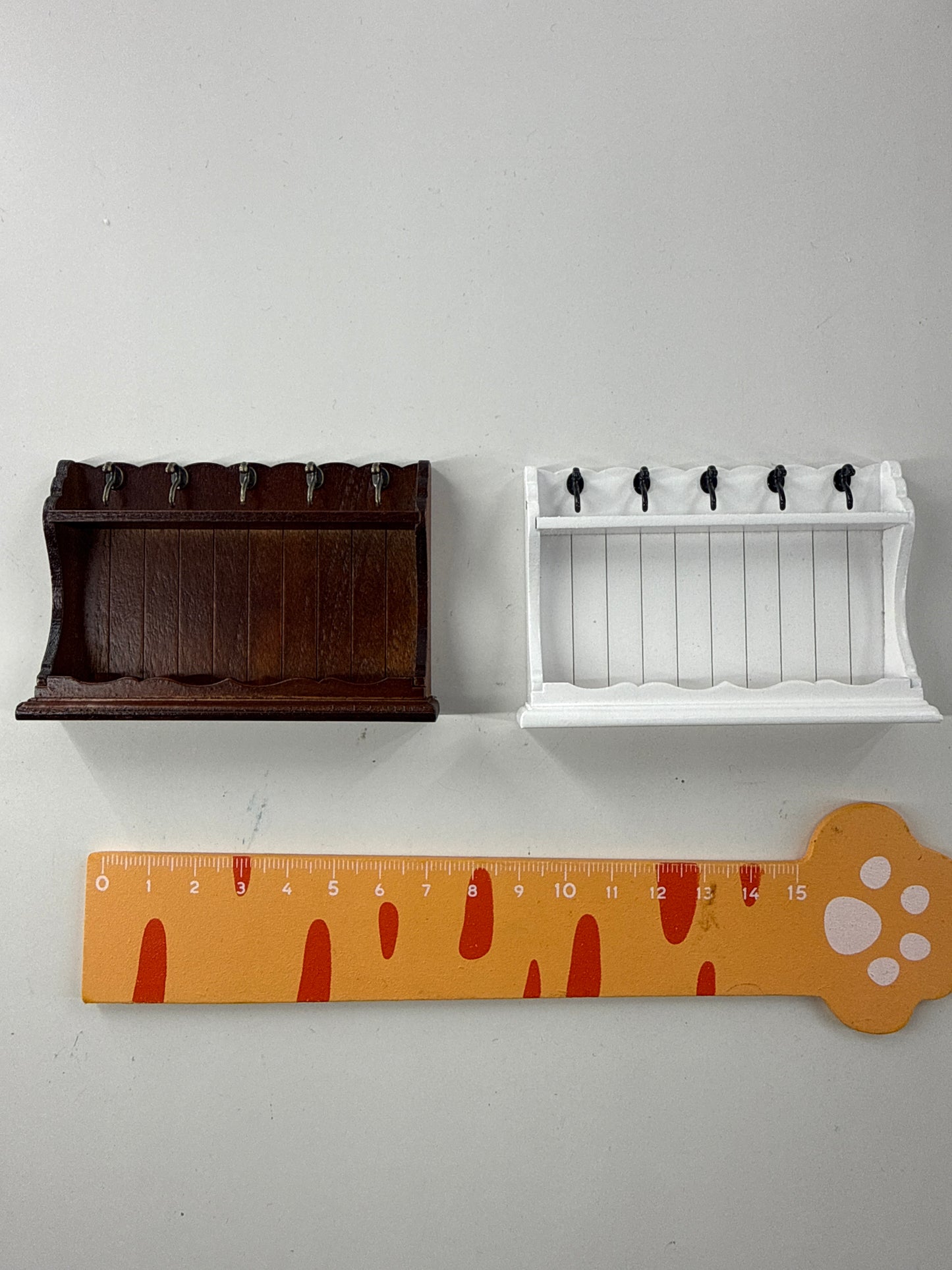Lily minis-dollhouse Wooden wall shelf