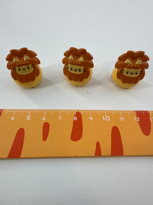 Lily minis-dollhouse  Cartoon cute lion 1pcs