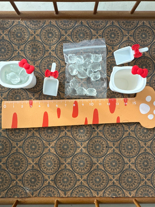 Lily minis-dollhouse miniature HK ice bucket