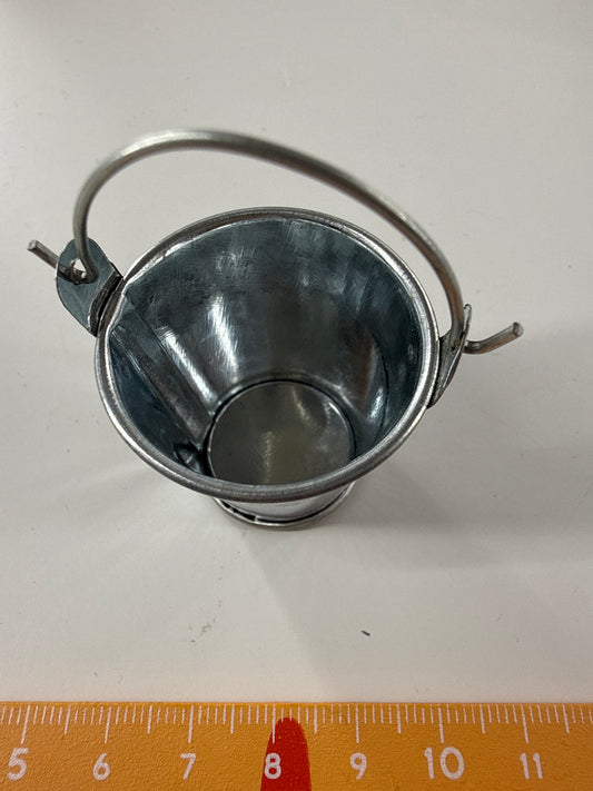 Lily minis-dollhouse Small bucket