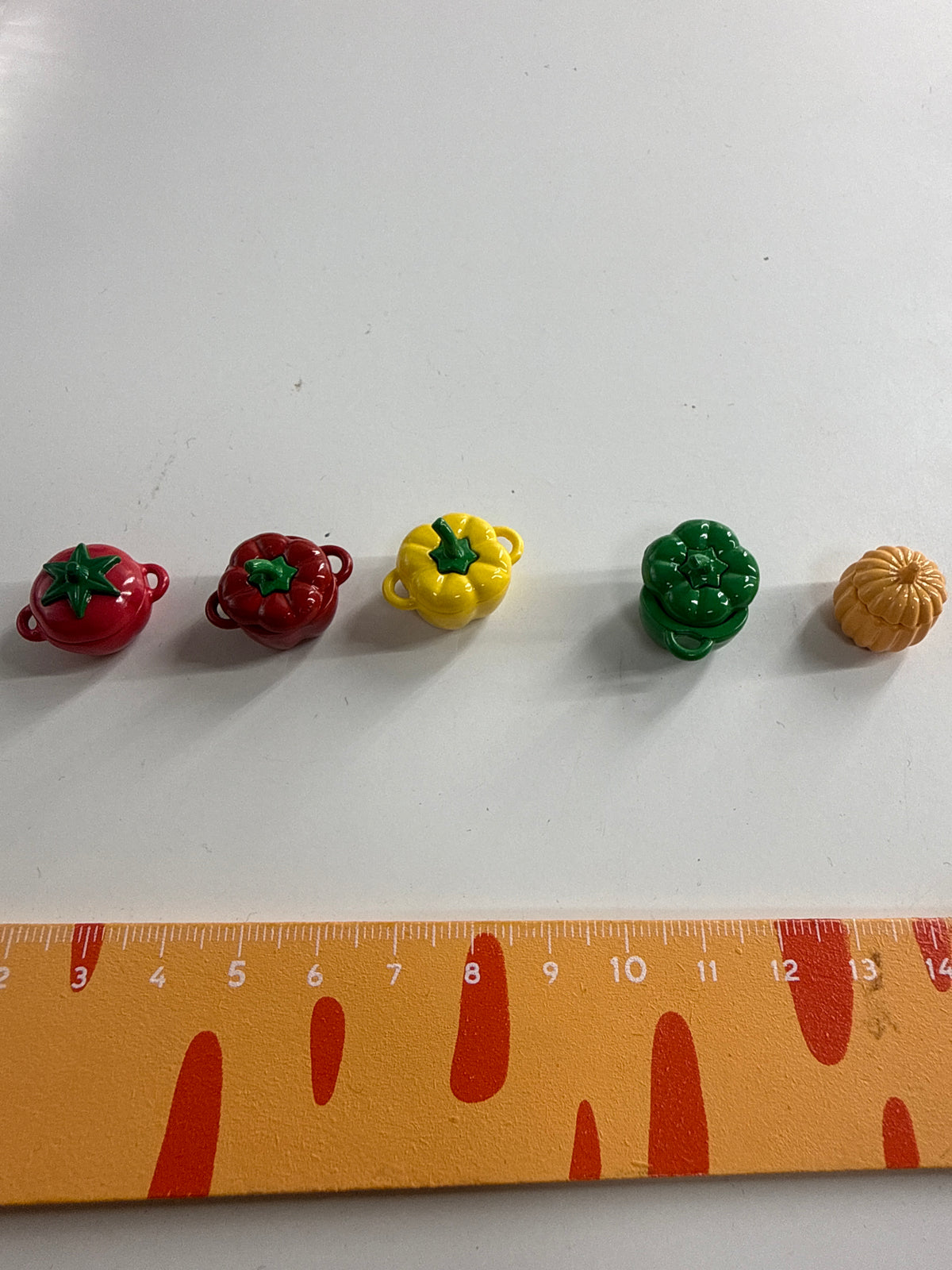 Lily minis-dollhouse Vegetable pot 1pcs Random styles