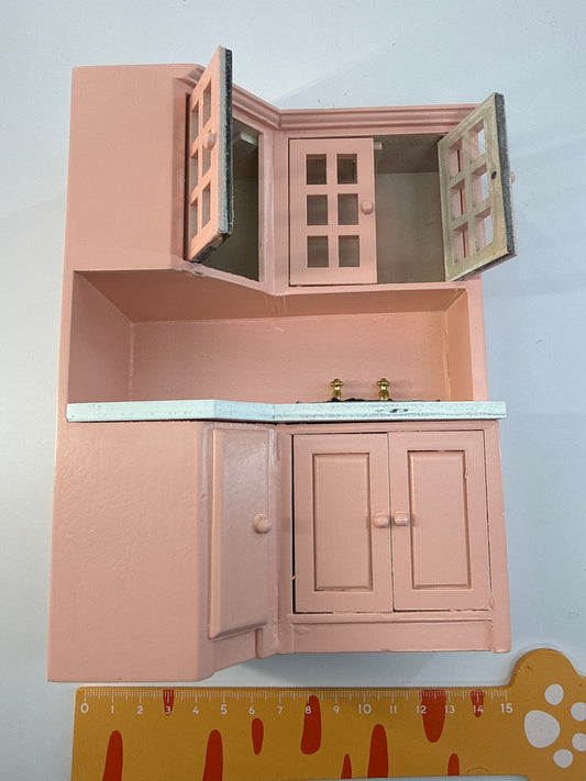 Lily minis-dollhouse Pink kitchen cooking table
