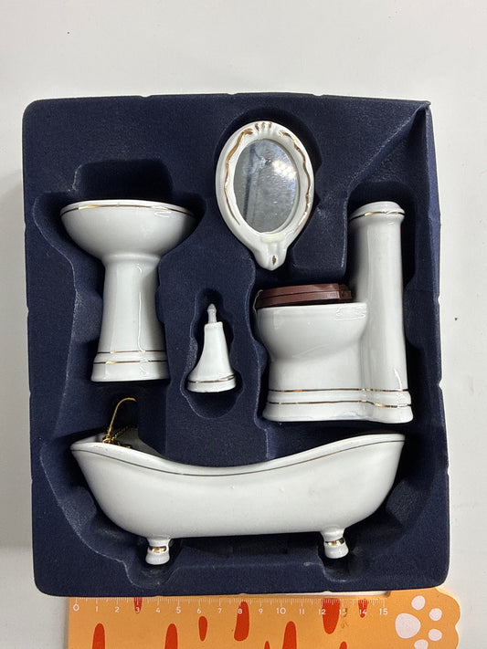Lily minis-dollhouse Ceramic bathroom set