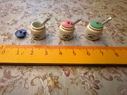Lily minis-Dollhouse miniature seasoning box