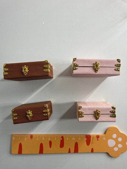 Lily minis-dollhouse Storage suitcase
