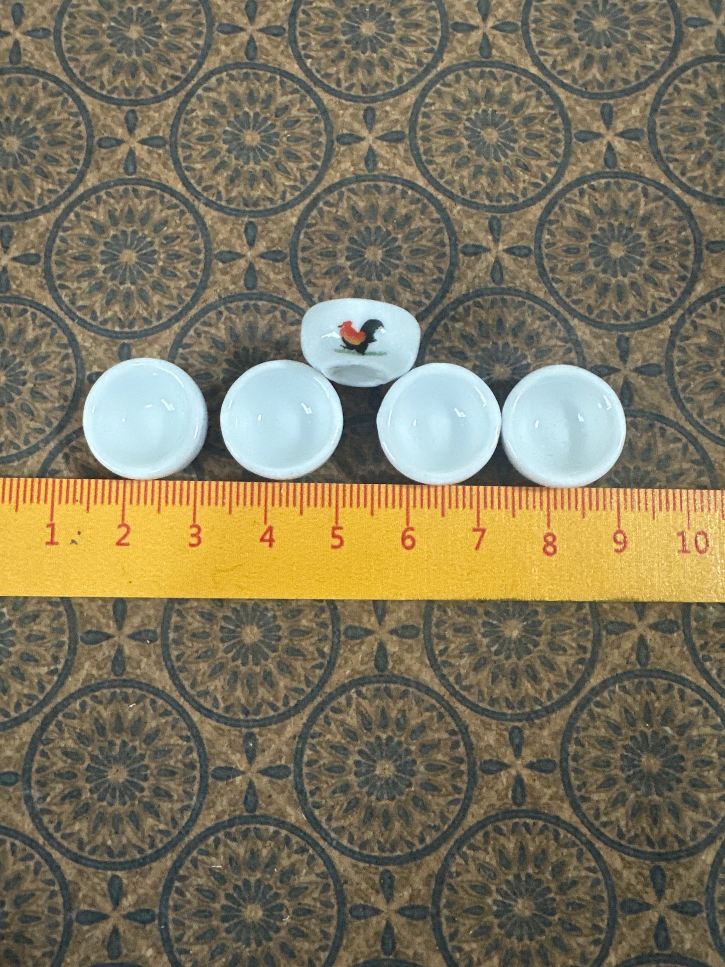 Lily minis-dollhouse miniature Small ceramic bowl
