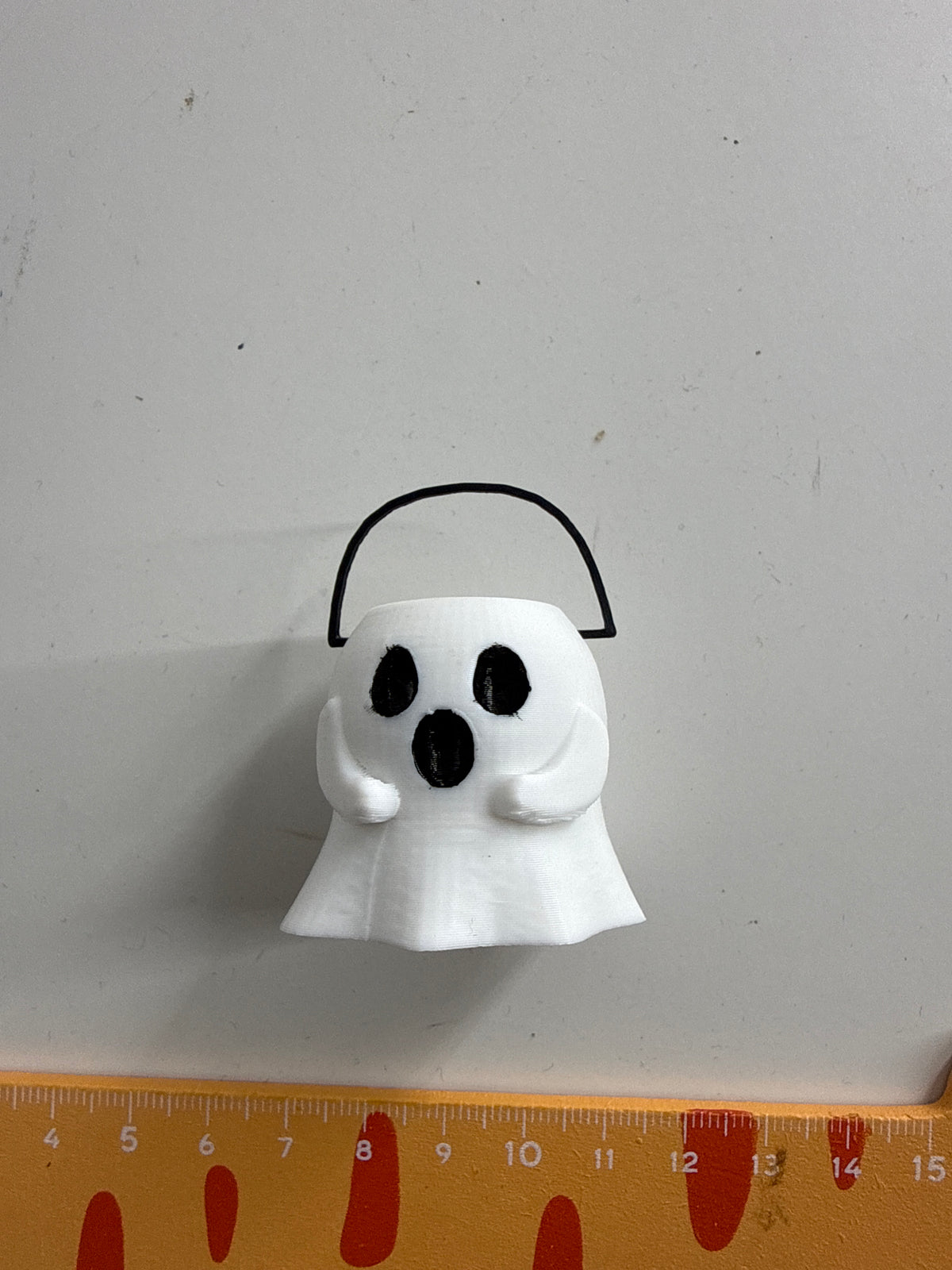 Lily minis-dollhouse Halloween candy basket