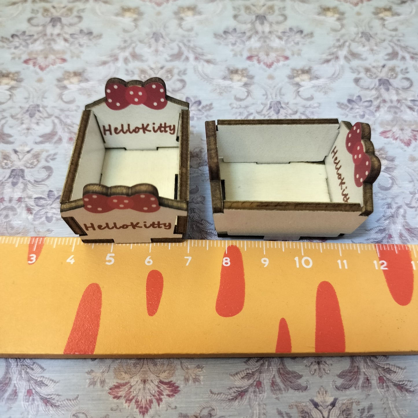 Lily minis Miniature HK Red Wooden Box for Dollhouse