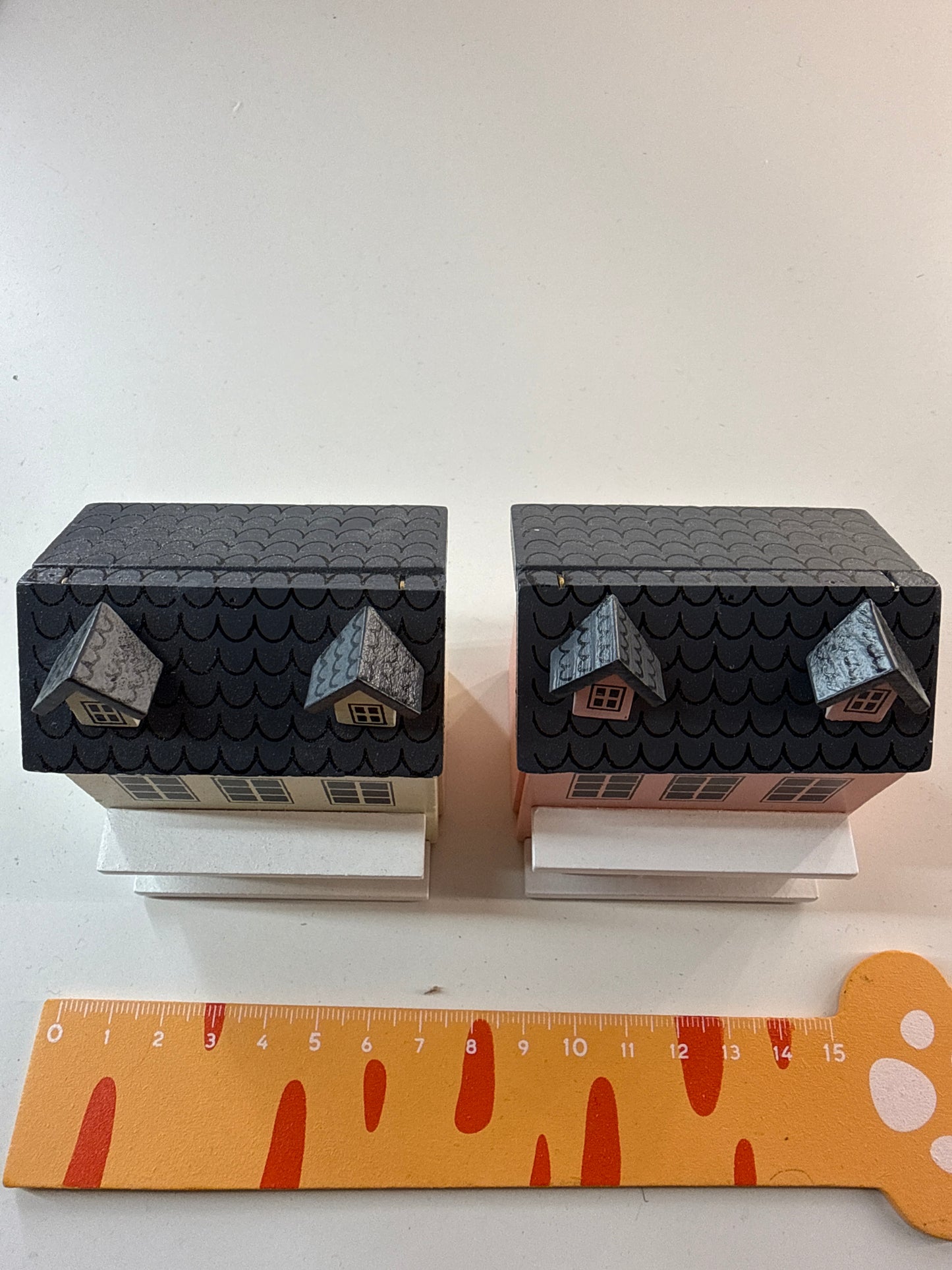 Lily minis-dollhouse House 1pcs