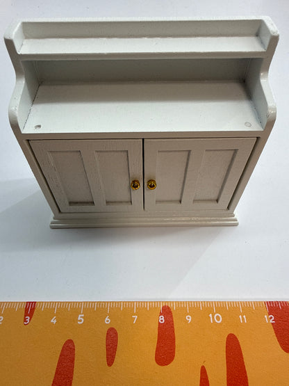 Lily minis-dollhouse Hanging cabinet