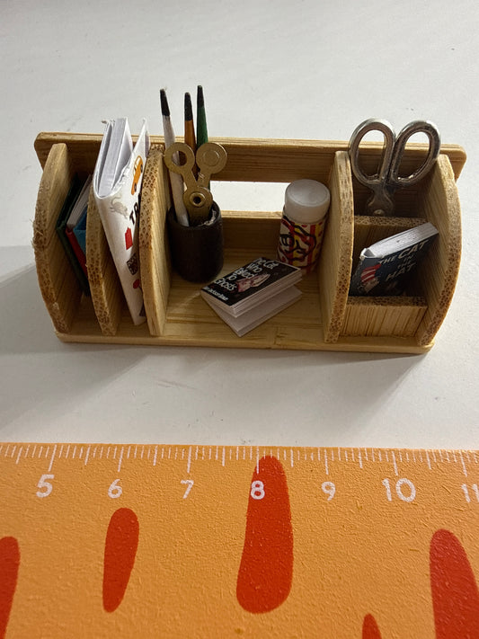 Lily minis-dollhouse Bookshelf toy rack