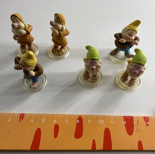 Lily minis-dollhouse Dwarfs 1pcs Random styles