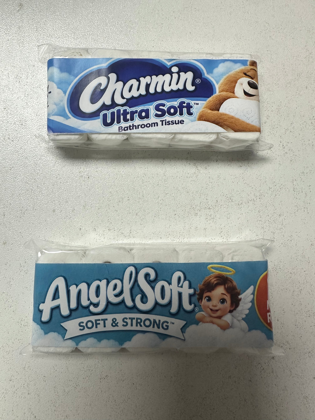 Lily minis-dollhouse toilet paper