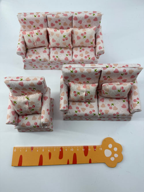 Lily minis-dollhouse Sofa