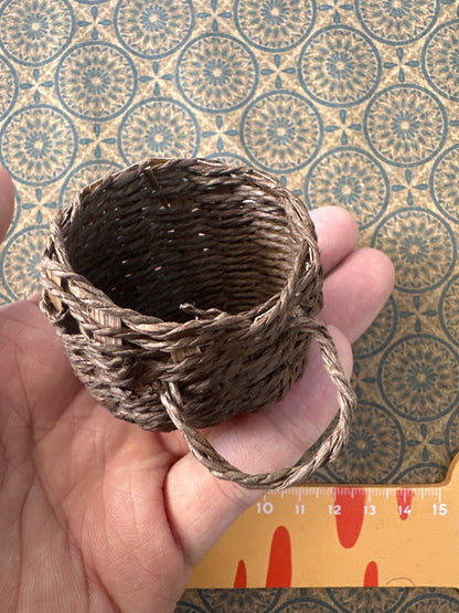 Lily minis-dollhouse miniature Basket