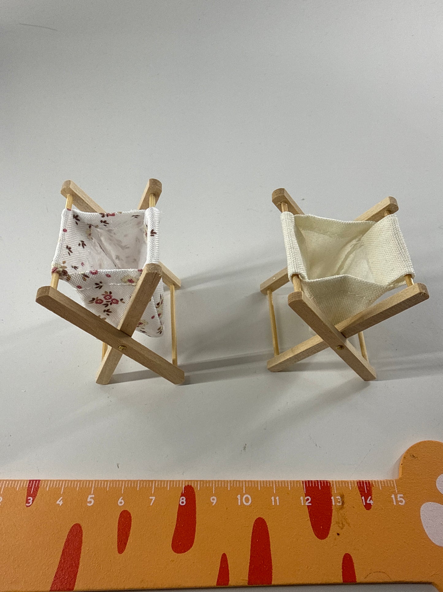 Lily minis-dollhouse Wooden cloth folding dirty clothes basket Random styles