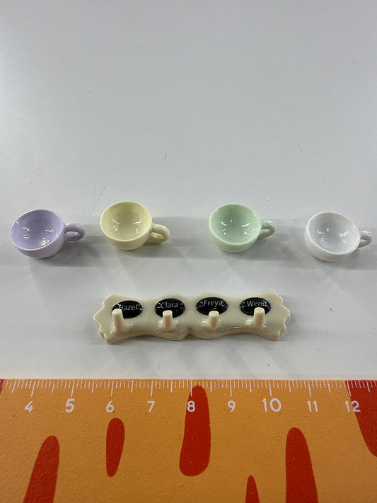 Lily minis-dollhouse Hooks and cups Random styles