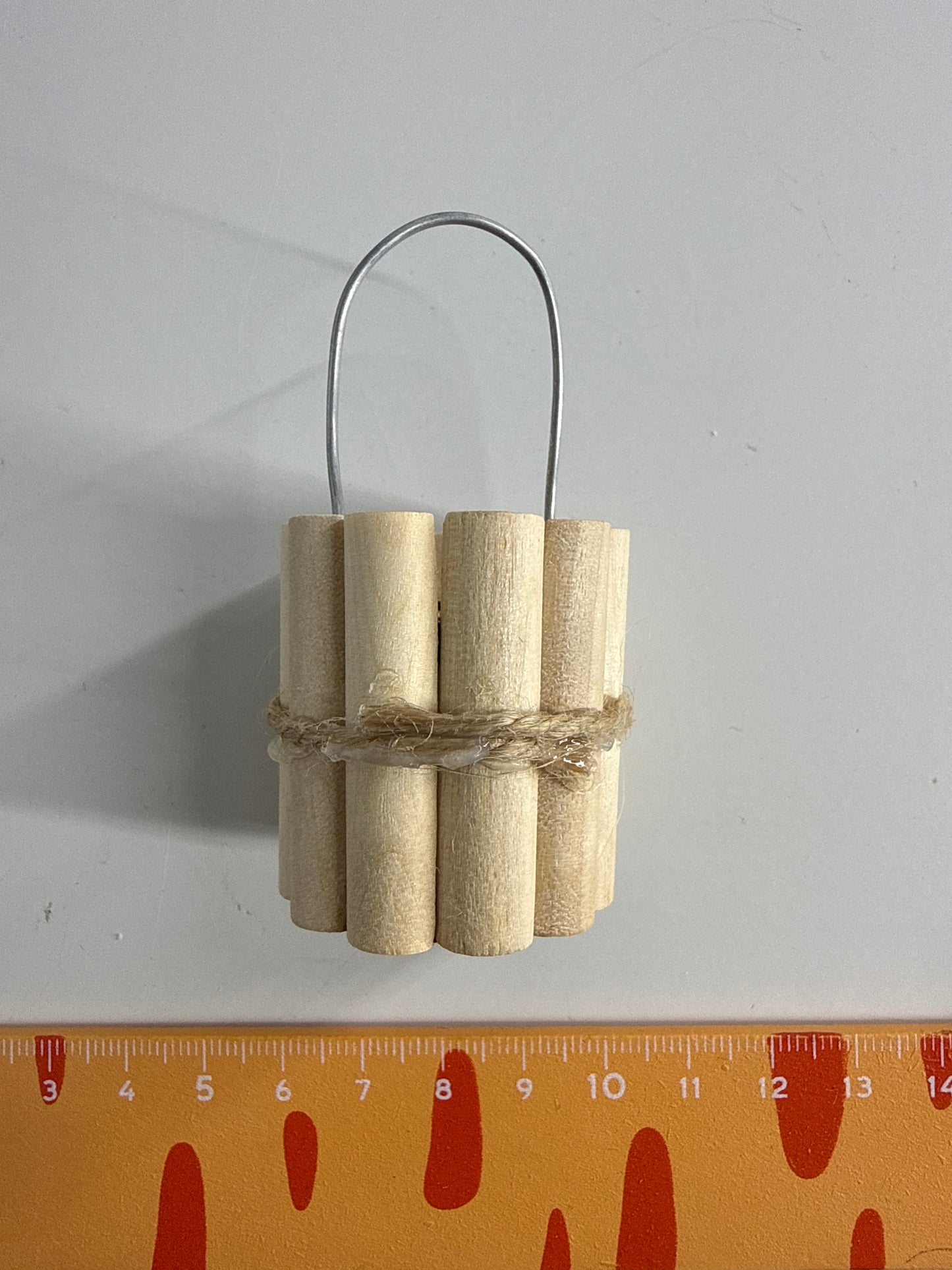 Lily minis-dollhouse Wooden bucket