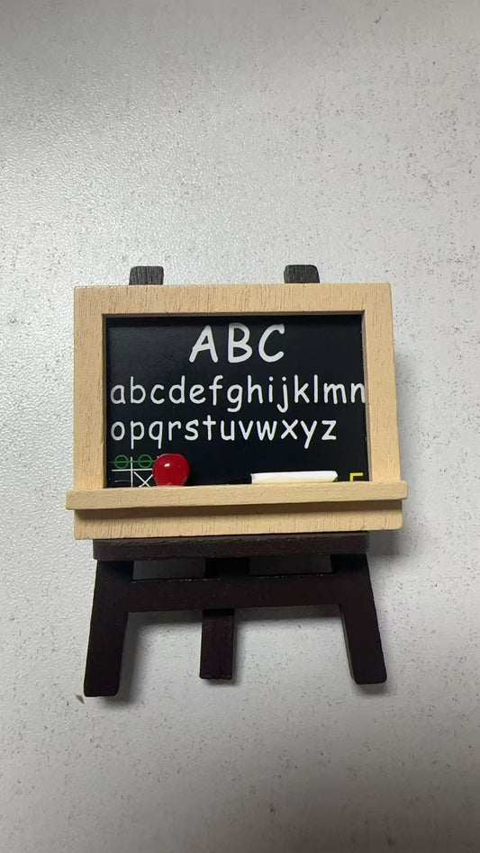 Lily minis-dollhouse ABC blackboard
