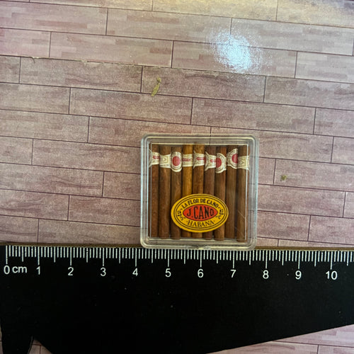 Lily minis-dollhouse miniature cigar sets