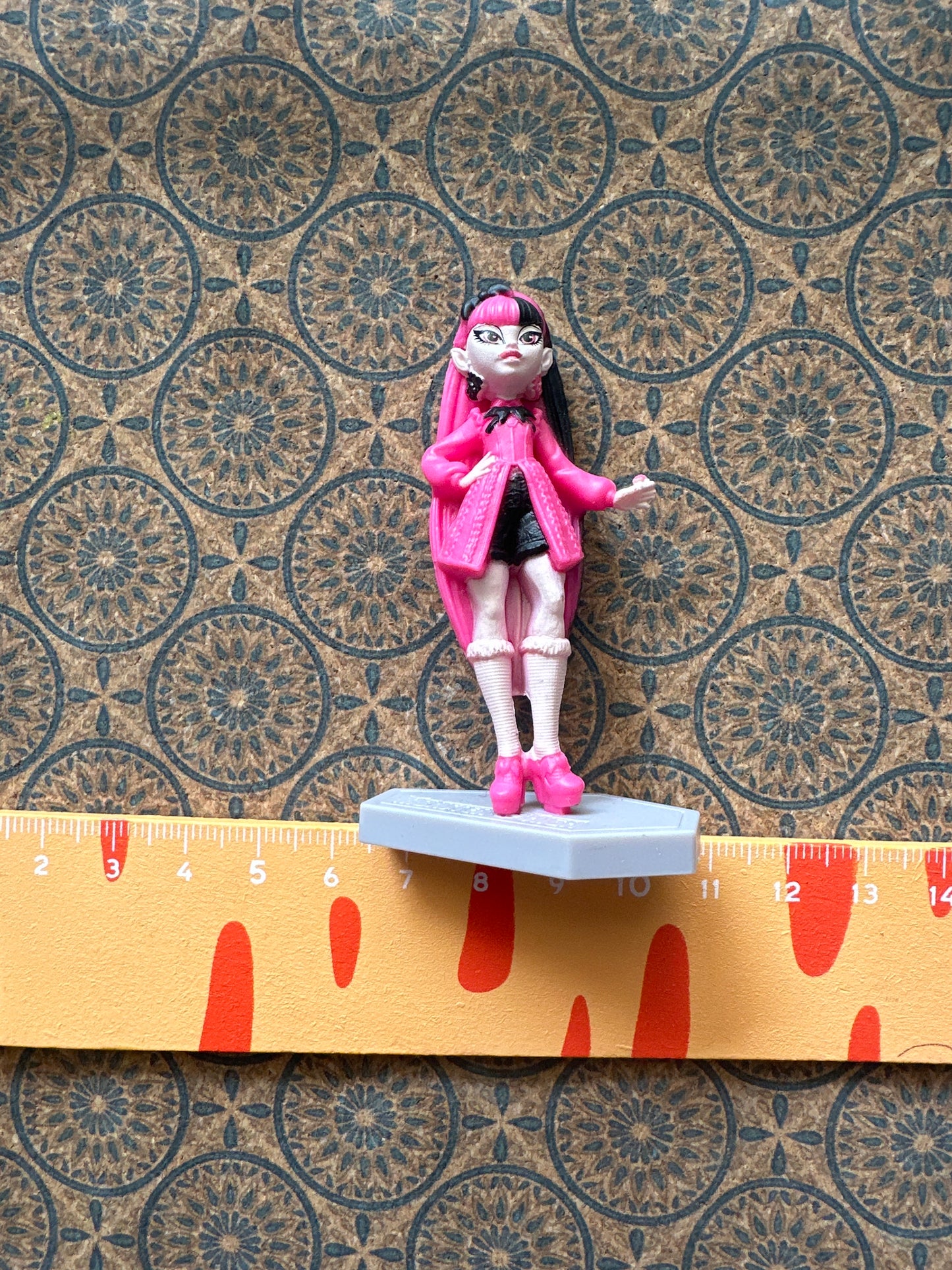 Lily minis-dollhouse miniature Monster High