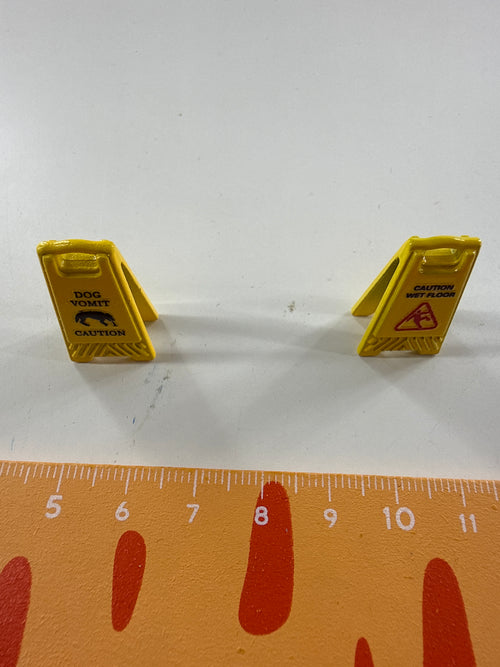 Lily minis-dollhouse Warning sign