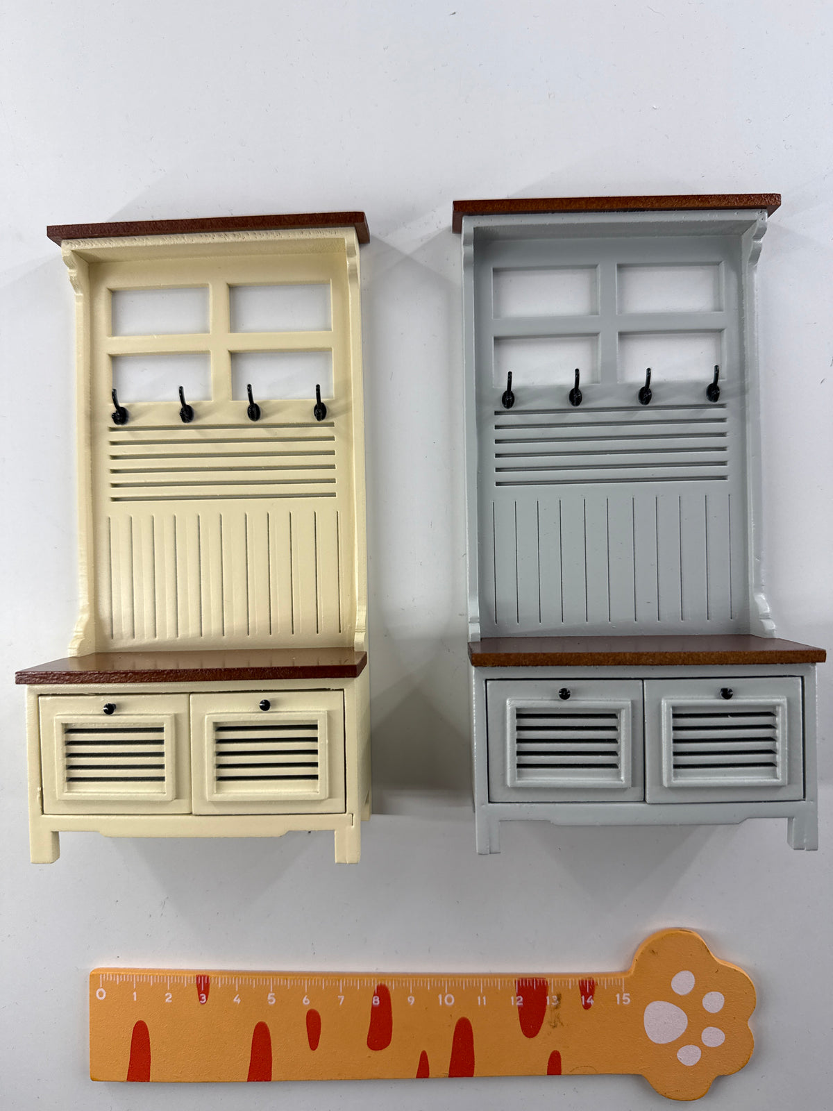 Lily minis-dollhouse Wooden cabinet