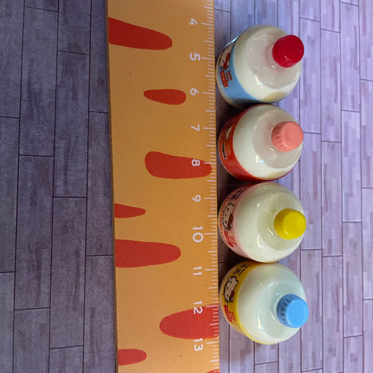 Lily minis-dollhouse miniature HK chunky milk bottles 4 pcs